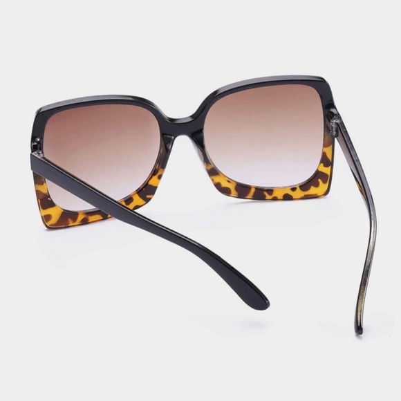 Leopard Print Sunglasses - Picture 2 of 3